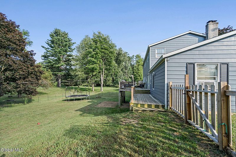 5th image of 151 Wood Dale Drive