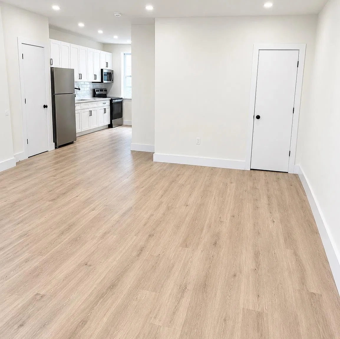 3 bed, 1.0 bath, 780 sqft, $3,550 — Photo 1