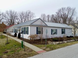 406 2nd St, Rocheport, MO 65279