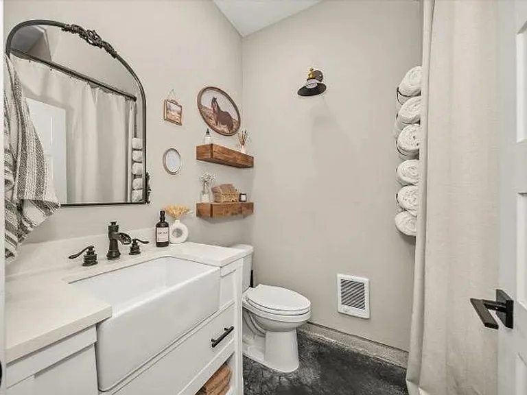 10201 W Jensen Rd — Photo 10