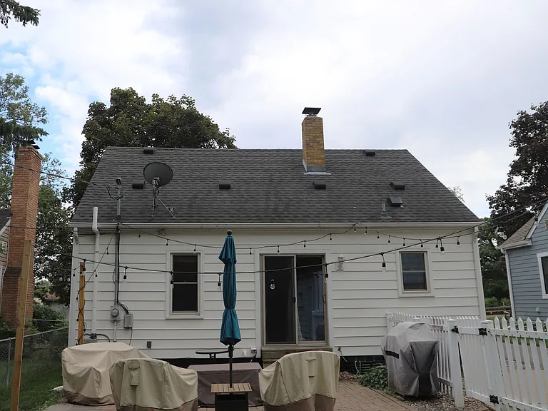 6510 Cedar Lake Rd S — Photo 5