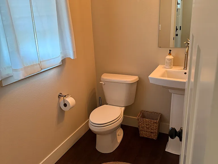 Powder room