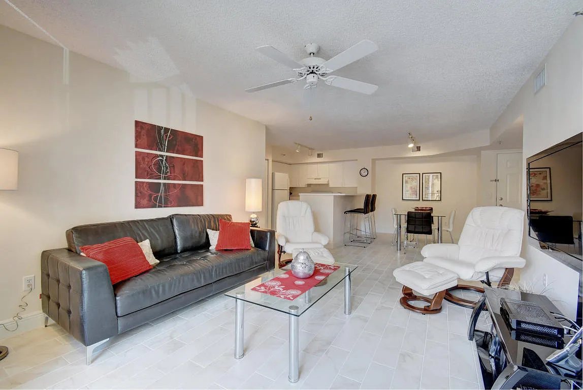 135 Yacht Club Way — Photo 4
