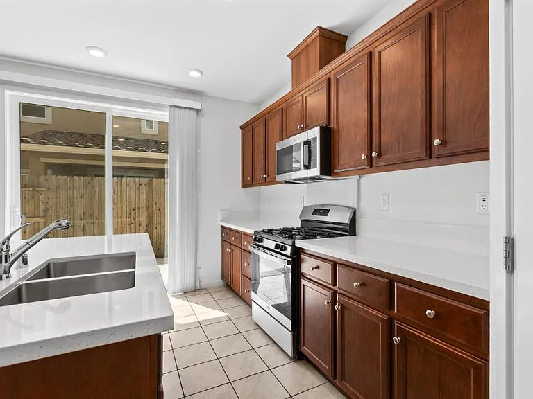 3707 Red Fir Ln — Photo 5