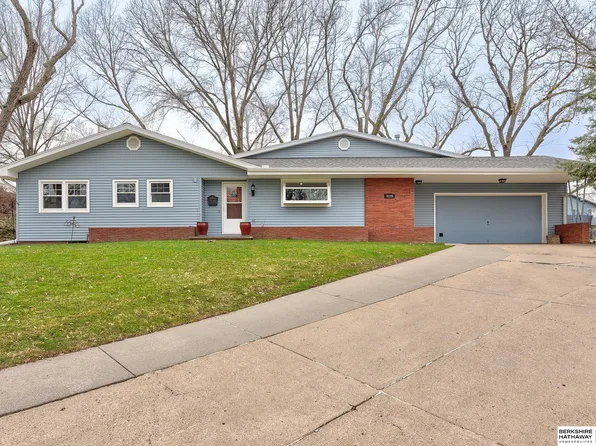 5126 S 81st St, Ralston, NE 68127