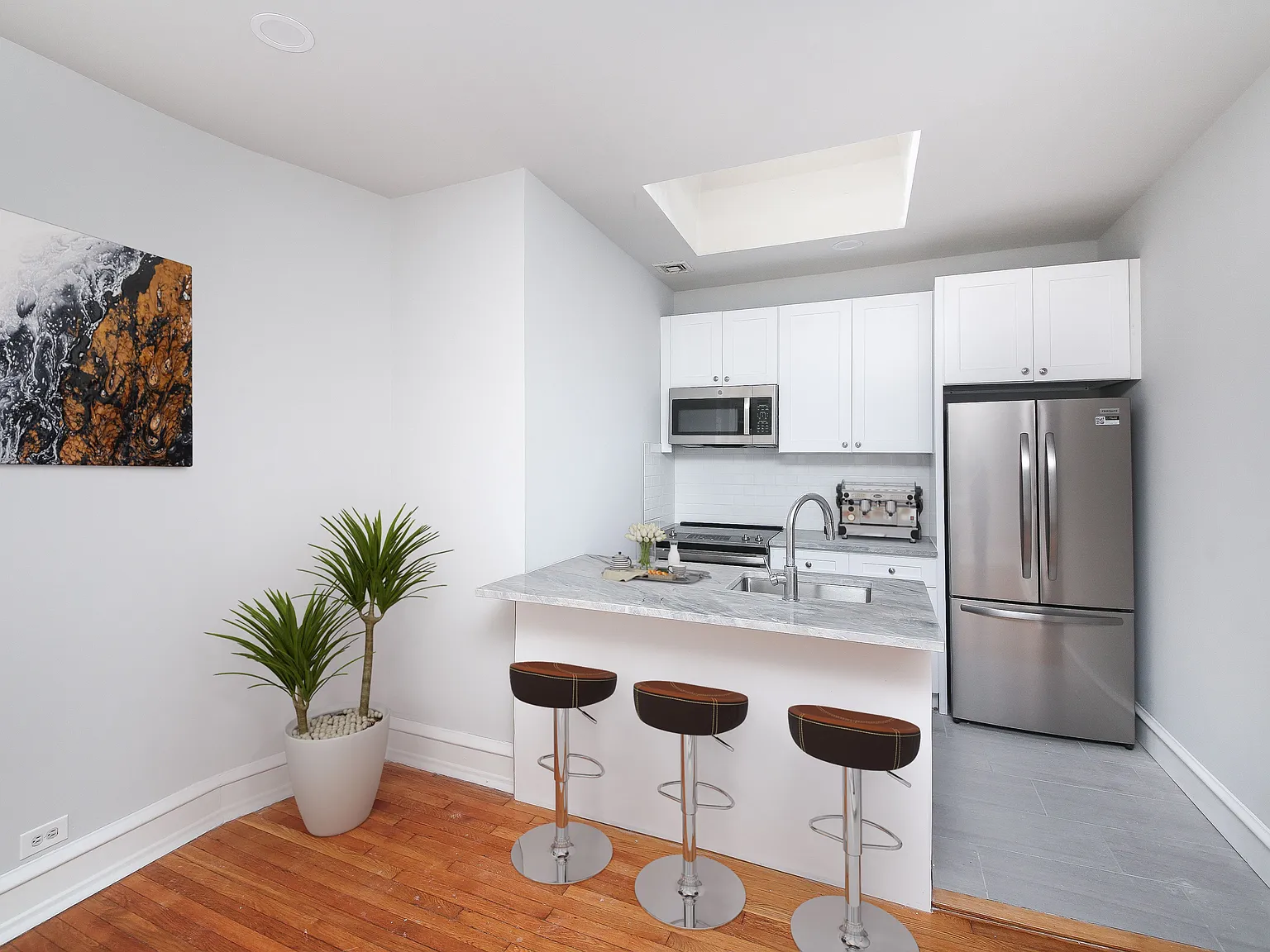 1 bed, 550 sqft, $1,450 — Photo 2