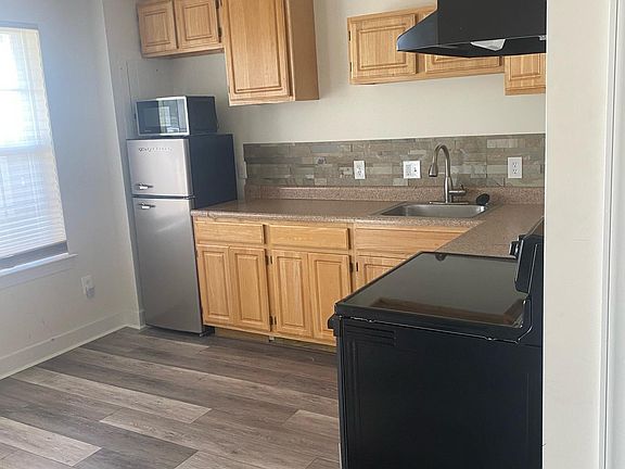 4th image of 9740 Glassy Creek Way