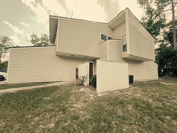 2nd image of 3136 Tyndall Dr #3136