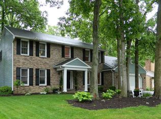 5234 Hartford Dr, Fort Wayne, IN