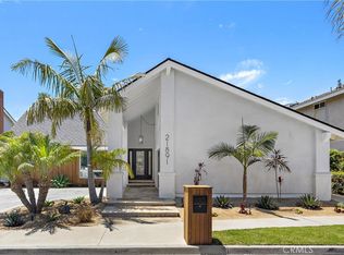 21891 Harborbreeze Ln, Huntington Beach, CA 92646