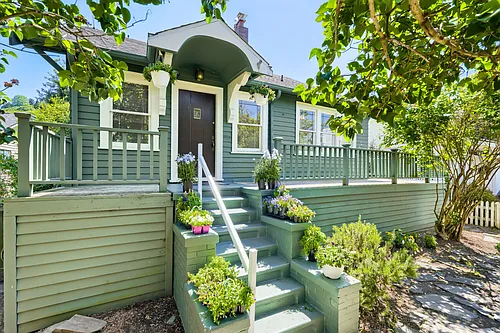 2552 57th Ave SW Photo 1