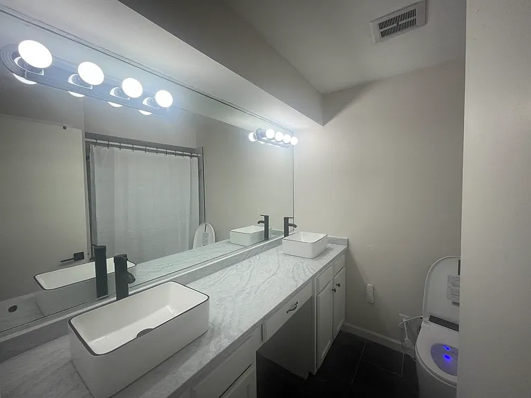 5534 Beverlyhill St — Photo 18