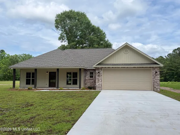 6 Henry Burns Ln, Petal, MS 39465