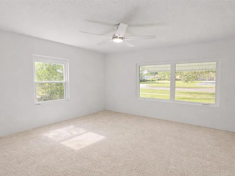 403 E Johnson Ave — Photo 5