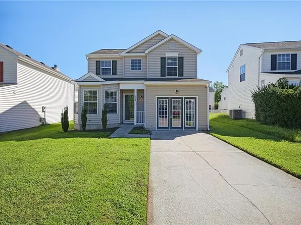 102 Pelican Cv, Newport News, VA 23608