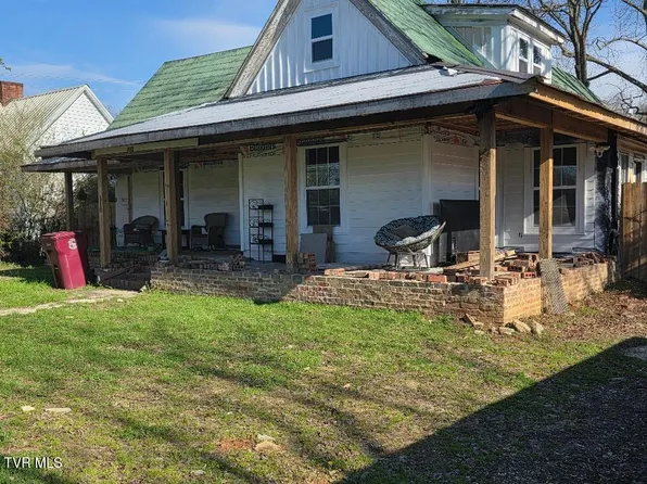 110 E Pine St, Johnson City, TN 37601