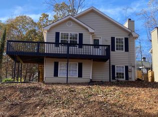 9025 Pine Tree Cir, Gainesville, GA 30506