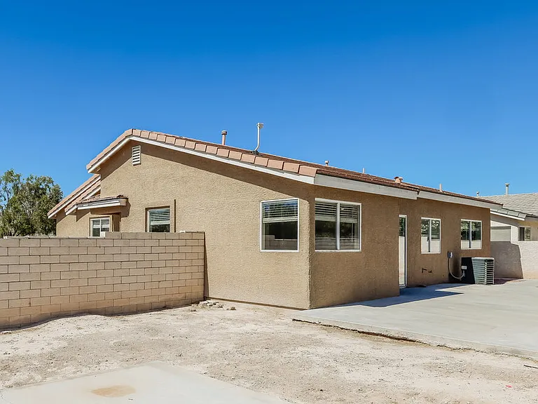 2306 Hollow Oak Ave — Photo 16