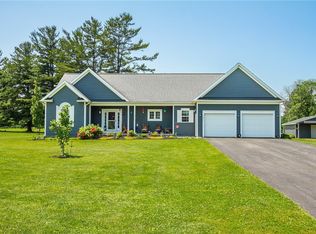 4424 Lake Rd, Williamson, NY 14589
