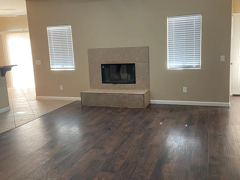 1317 Garfield Ave — Photo 6