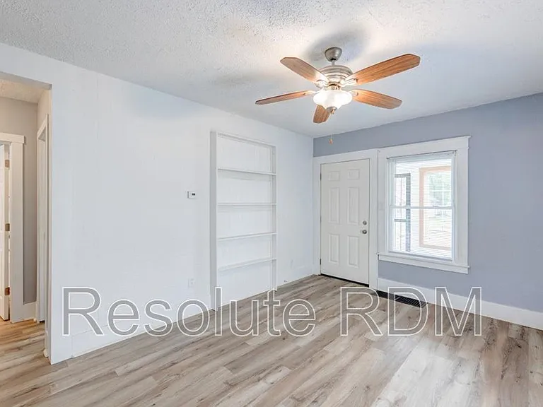 1308 E Taylor St — Photo 7