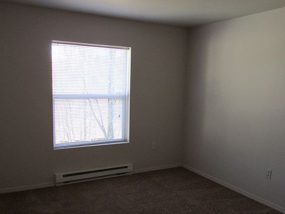 2nd image of 950 SW 163rd Ave #527