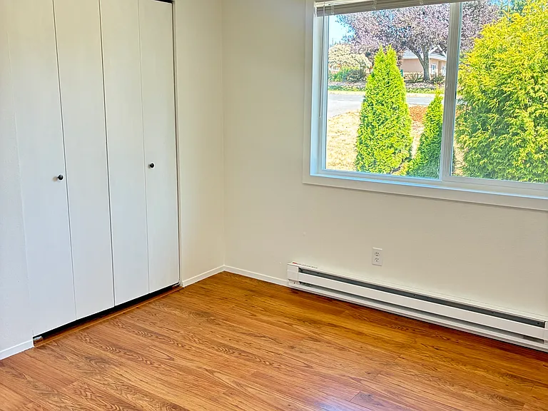 1302 Pine Ave — Photo 13