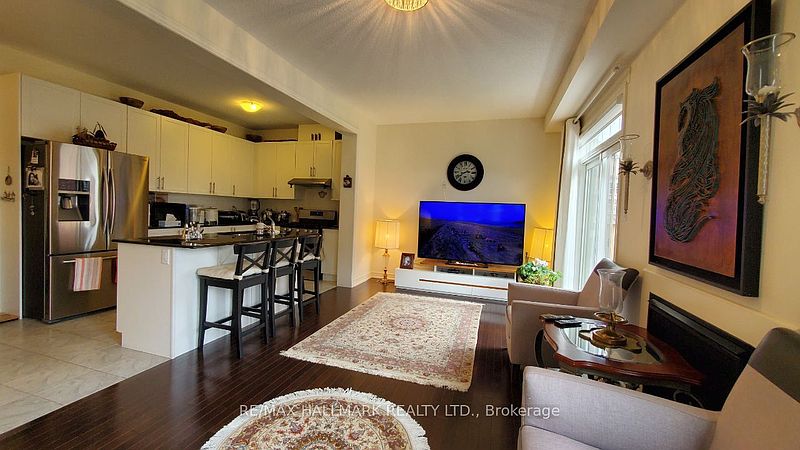Aurora House for rent - 3 Bedrooms — photo 32