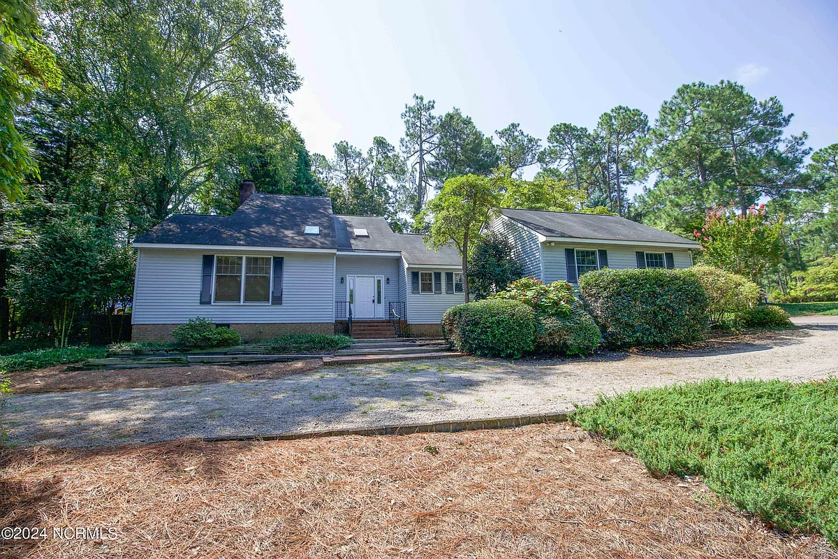 Building Photo - 115 Fox Hunt Ln