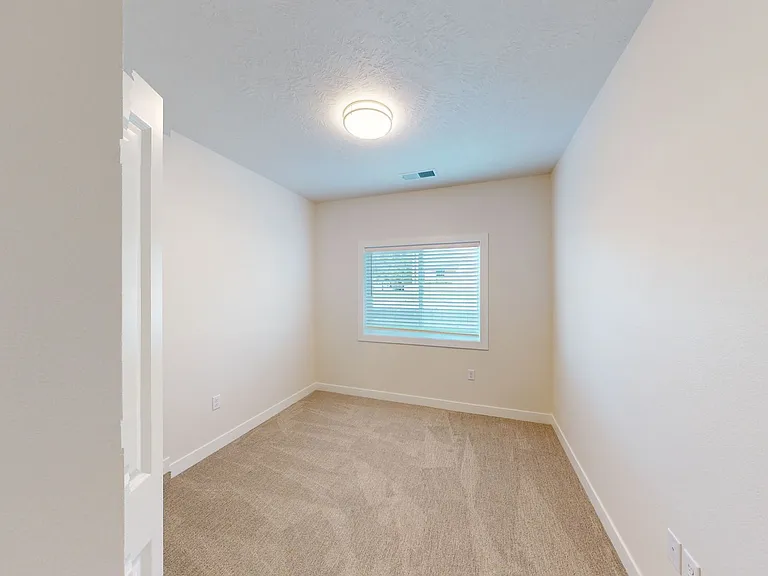 1720 Morningside Ave — Photo 63