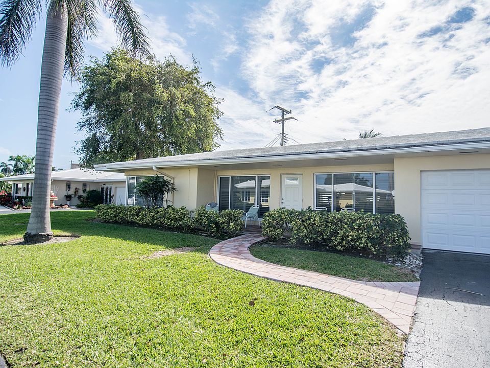 Gorgeous curb appeal