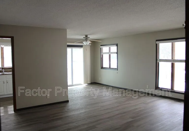 101 Heather Ln #1 — Photo 2