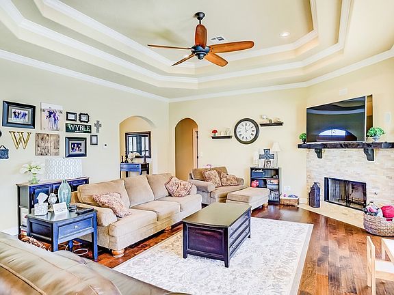 5th image of 108 Woodridge Dr