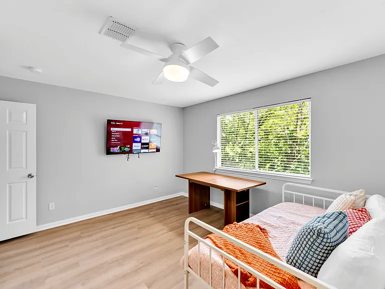 3207 Deer Trl — Photo 19