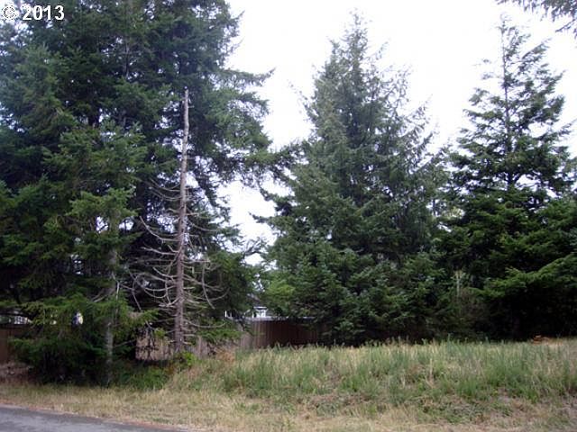 2nd image of 9th St