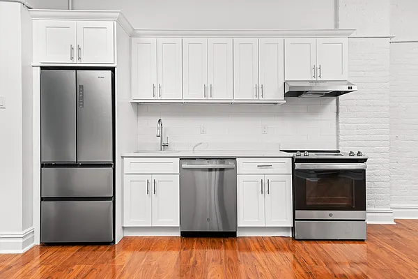 Rented by REAL New York | media 6