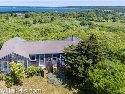239 State Rd, Vineyard Haven, MA, 02535