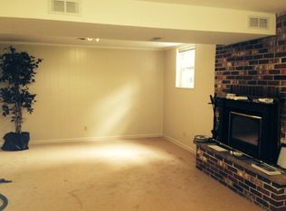 9 Old Coach Rd, Athens, OH 45701