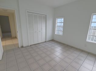 1753 NW 17th St #1, Miami, FL 33125