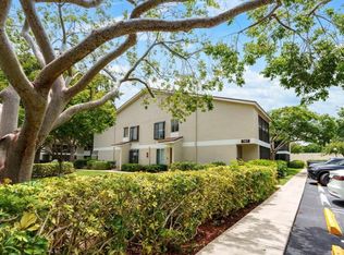 707 Gardens Dr #101, Pompano Beach, FL 33069