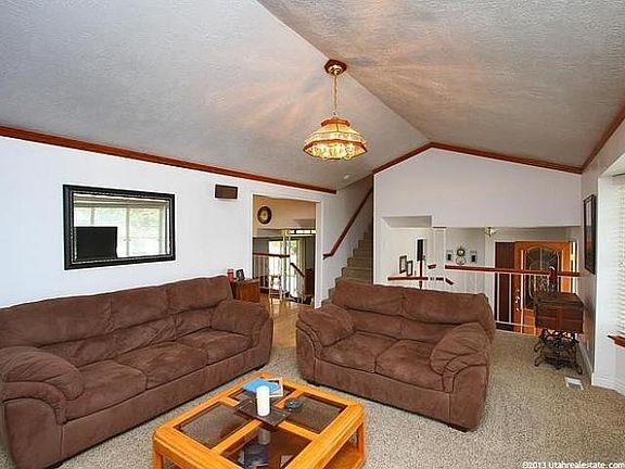 Front Room W/ bay window