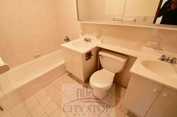 Rented by City Stop Realty | media 11