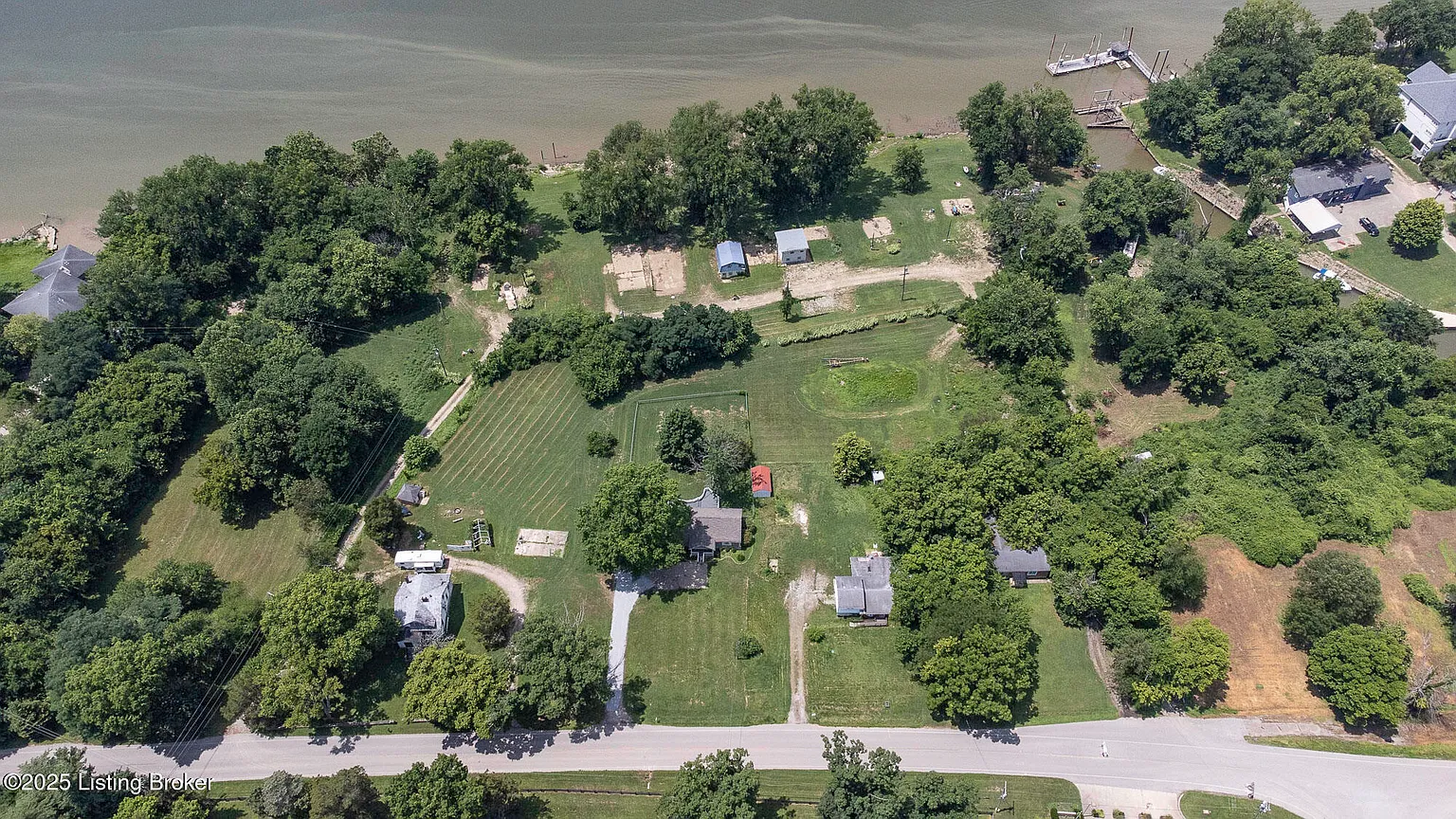 5209 River Rd photo 1