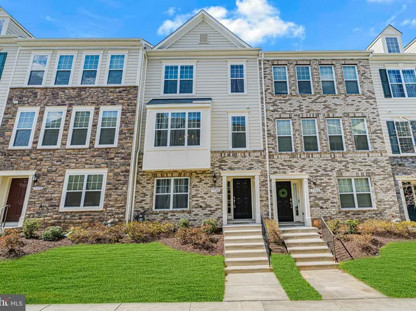 7308 Wood Pond Cir, Lanham, MD 20706