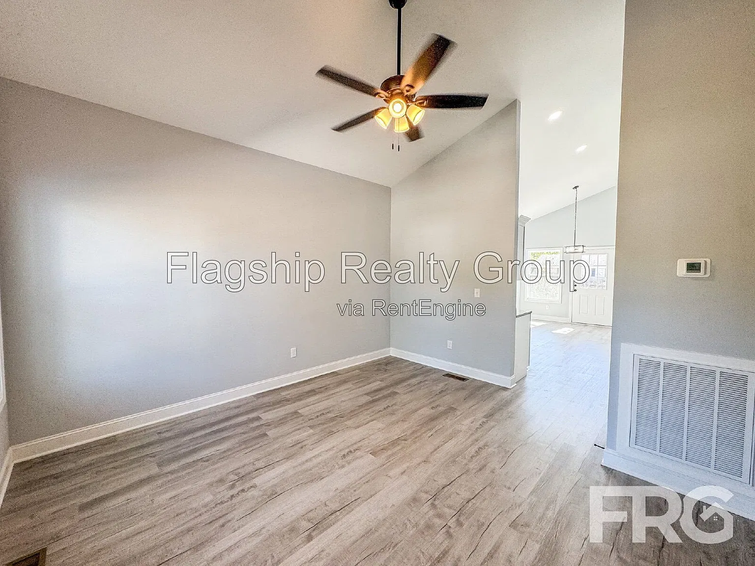 4 bed, 2.0 bath, 1128 sqft, $1,350 — Photo 3