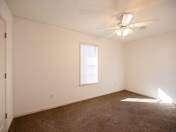 405A-BROUSSARD-BEDROOM1_01092024