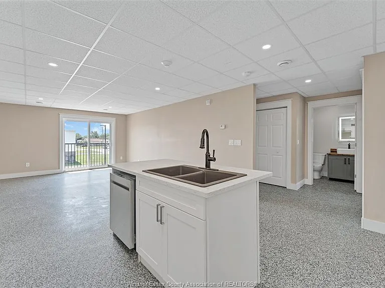 15 Renaud Dr #201 — Photo 15