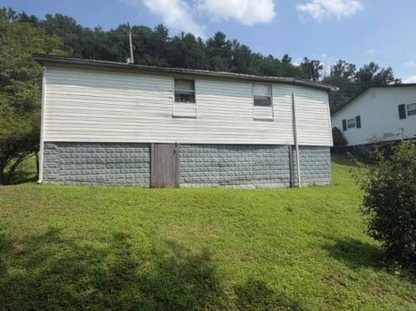 416 Church St, Burnsville, WV 26335