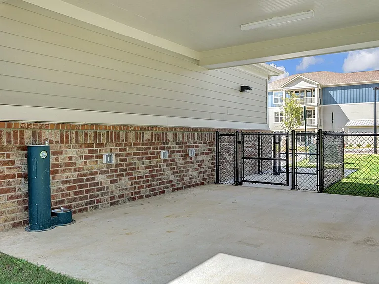 Springs at Colonial — Photo 32