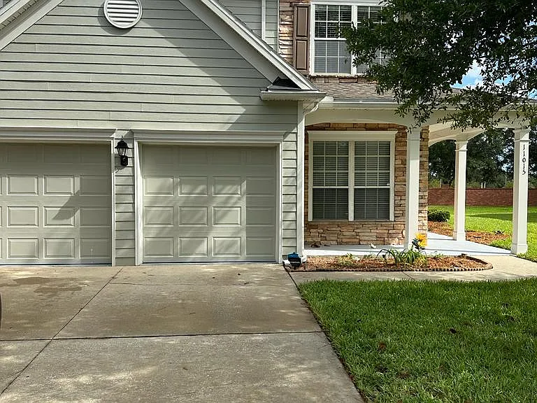 11015 Castlemain Cir E — Photo 1